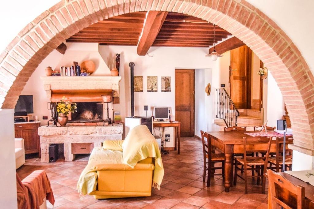 Agriturismo Podere Biancospino Piscina Privata Chianciano Terme Eksteriør bilde